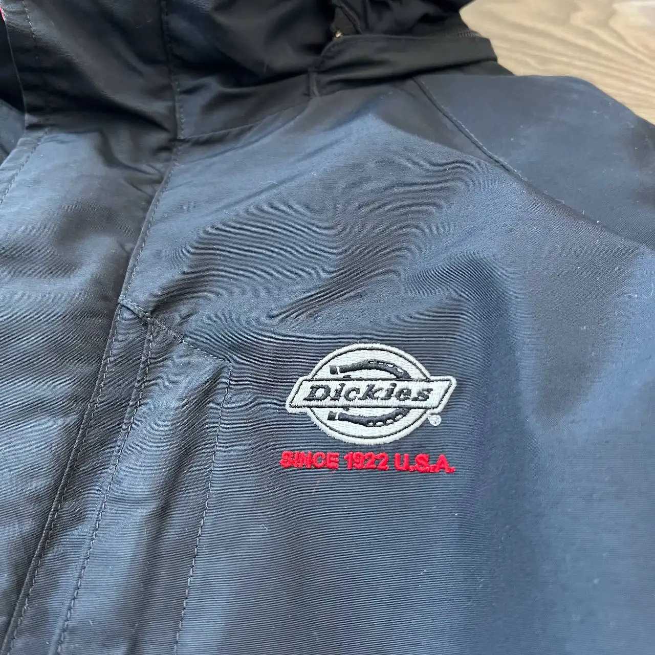 Ветровка Dickies с родным подкладом - Верхняя одежда (Одежда) в Астрахань