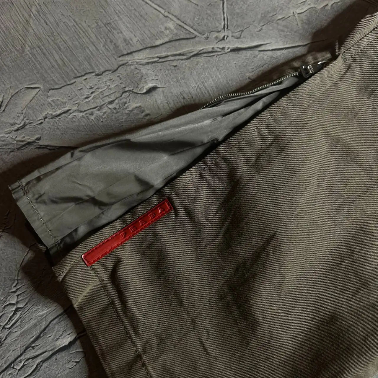 Prada Flared Red Tab Vintage Pants - Барахолка в Астрахань