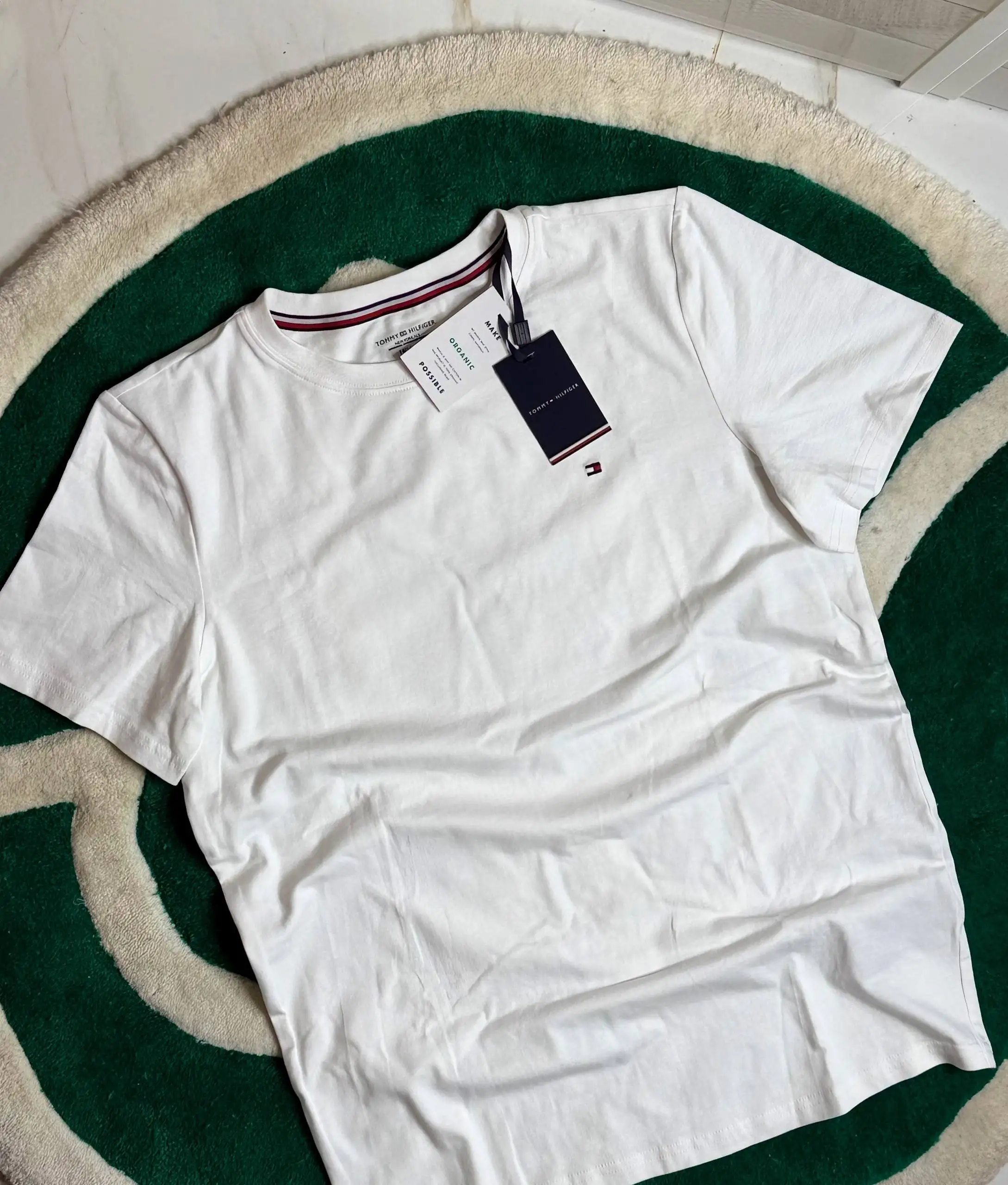 Футболка Tommy Hilfiger белая новая с бирками размер M - Мужская одежда (Одежда) в Астрахань