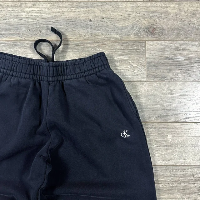 Брюки Calvin Klein женские S-M - Спортивная одежда и обувь в Астрахань