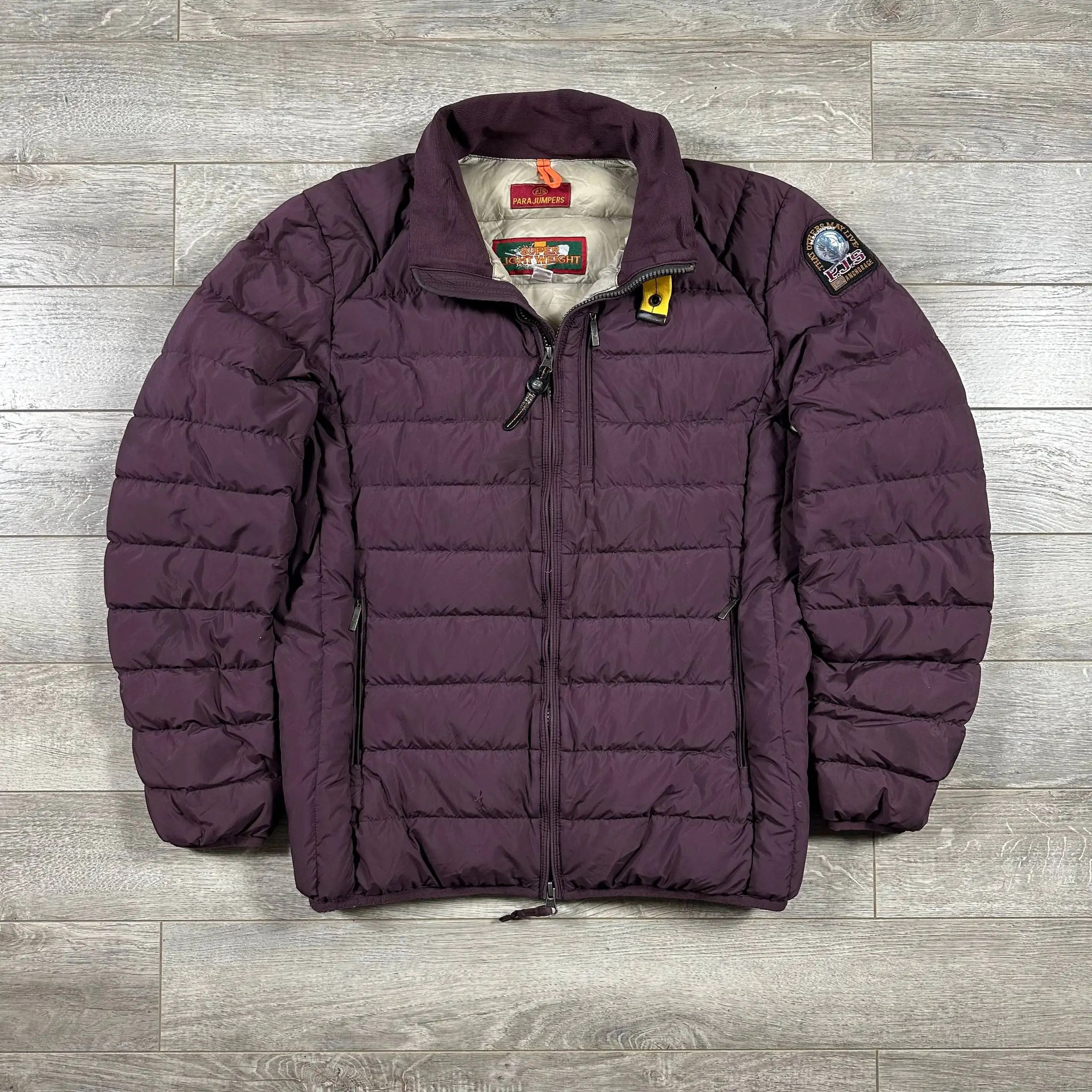 Микропуховик Parajumpers размер М - Верхняя одежда (Одежда) в Астрахань