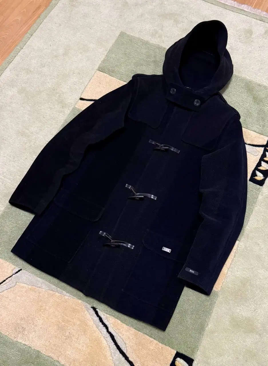 Пальто Hugo Boss - Пальто (Одежда) в Астрахань