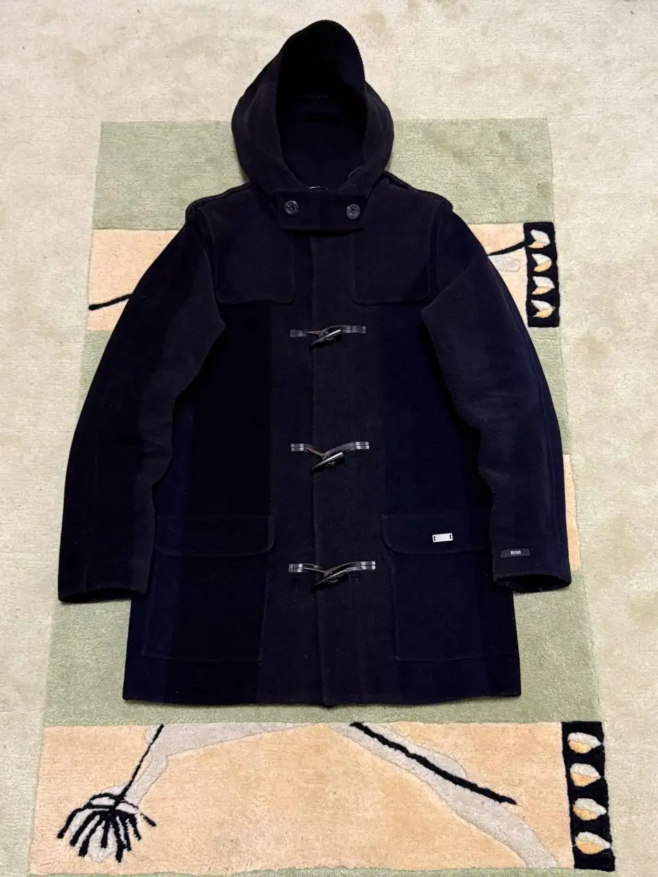 Пальто Hugo Boss - Пальто (Одежда) в Астрахань