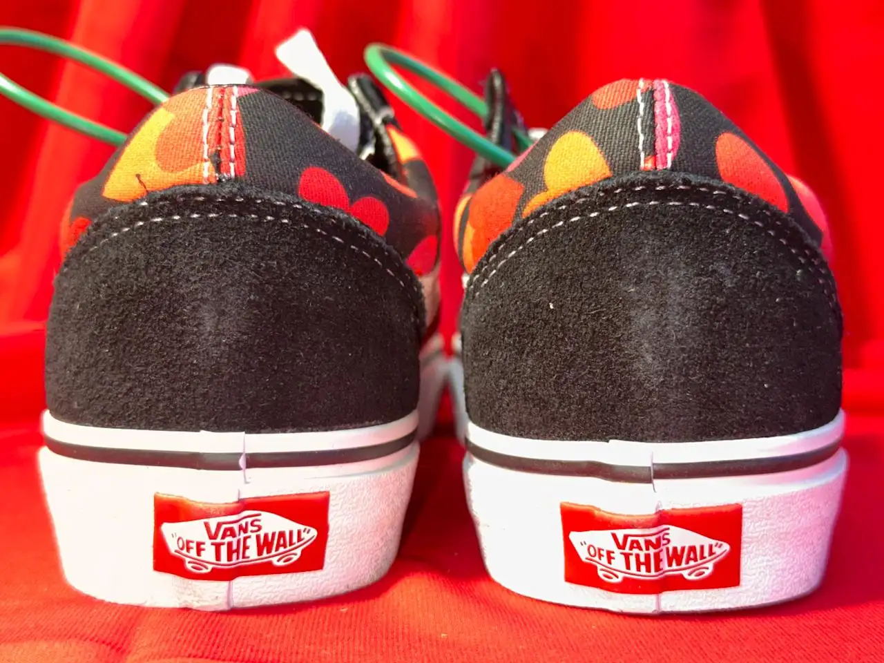 Черные кеды Vans Old Skool Valentines Hearts - Обувь (Одежда) в Астрахань