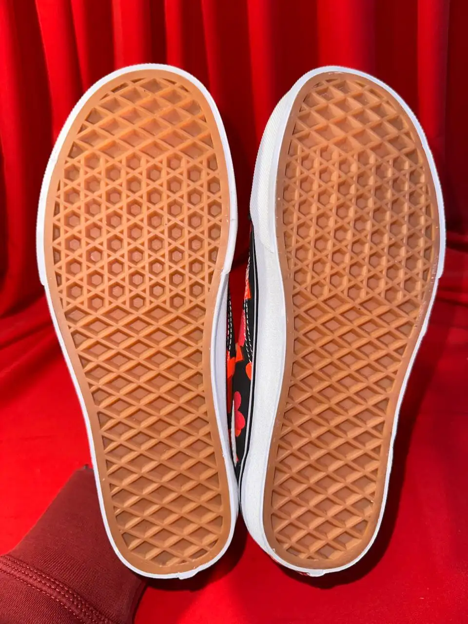 Черные кеды Vans Old Skool Valentines Hearts - Обувь (Одежда) в Астрахань