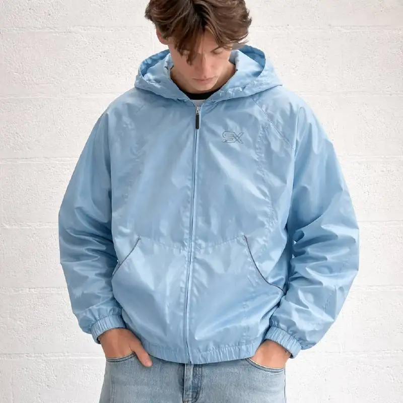 Ветровка от Umbro - Верхняя одежда (Одежда) в Астрахань