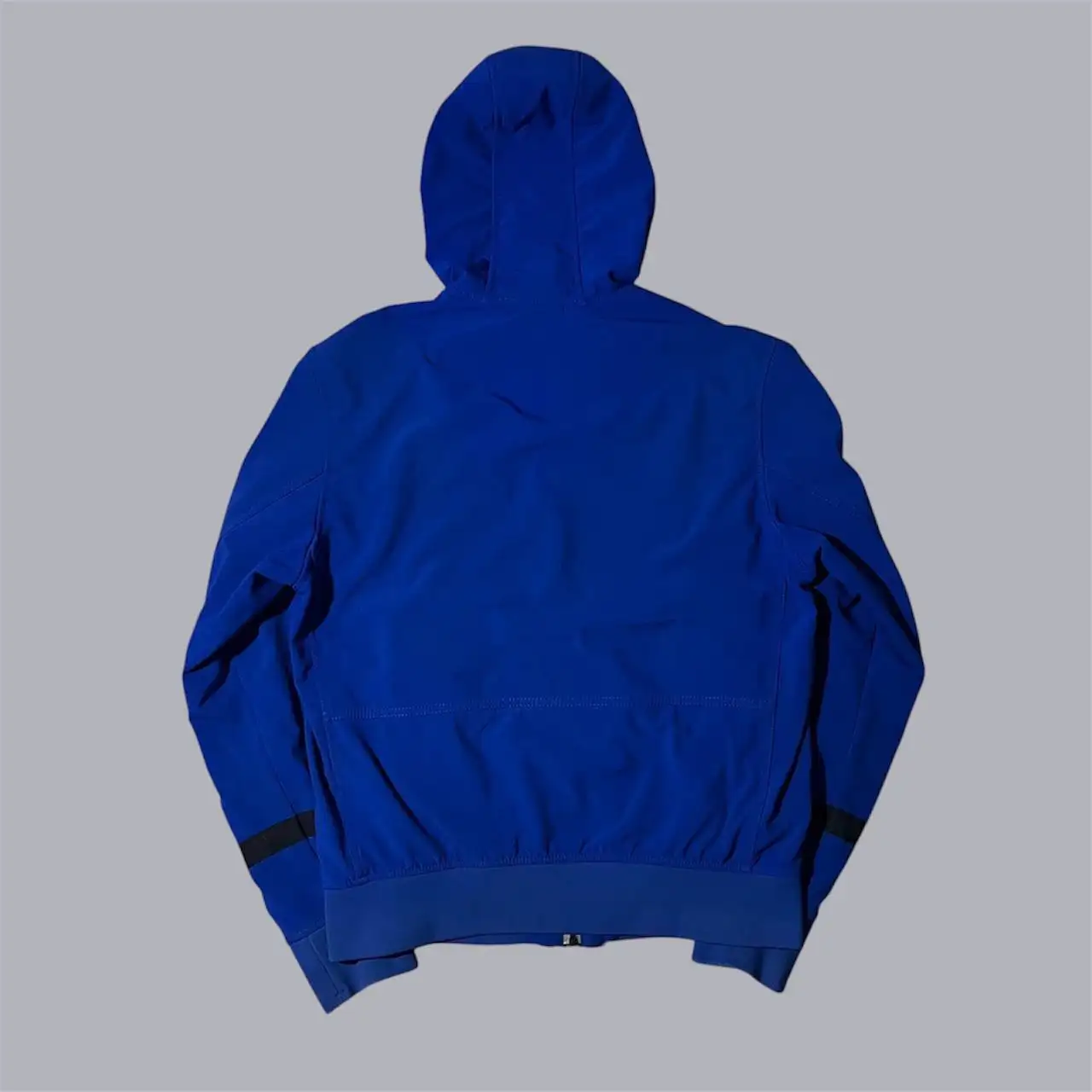 Куртка Stone Island Soft Shell состояние 9/10 - Верхняя одежда (Одежда) в Астрахань