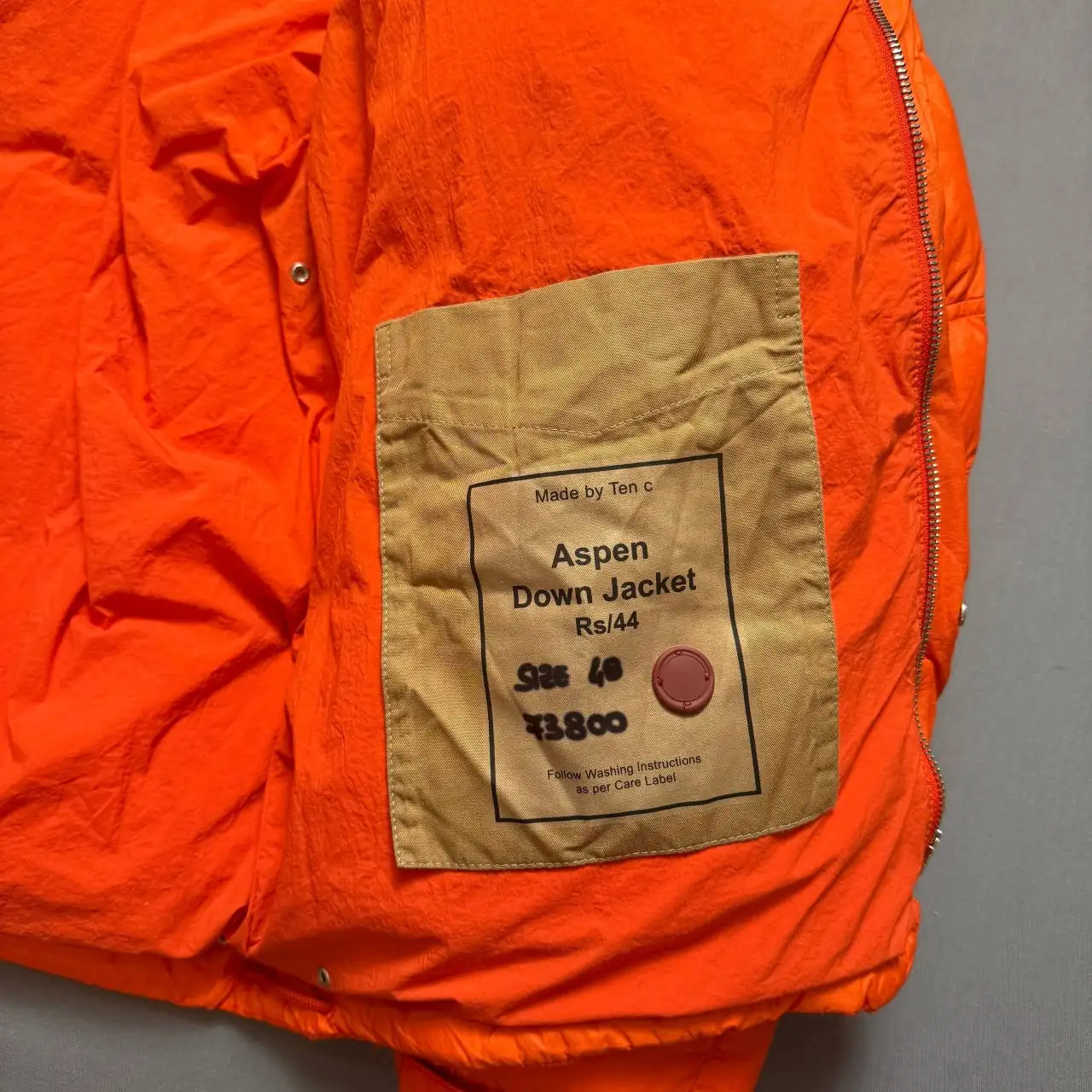 Пуховик Ten C Aspen Down Jacket 'Lobster Orange' размер 48 - Верхняя одежда (Одежда) в Астрахань