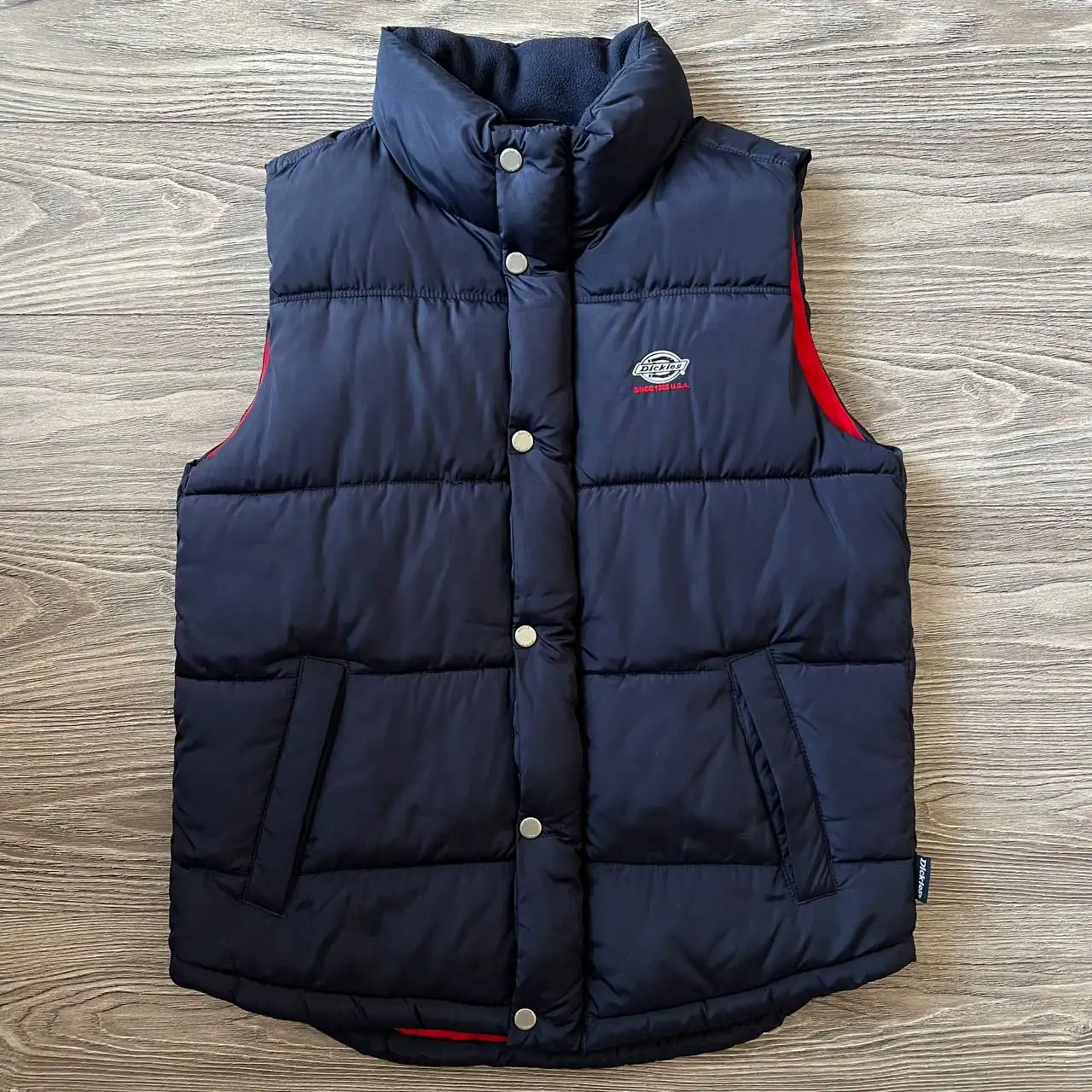 Жилетка Dickies размер M - Верхняя одежда (Одежда) в Астрахань