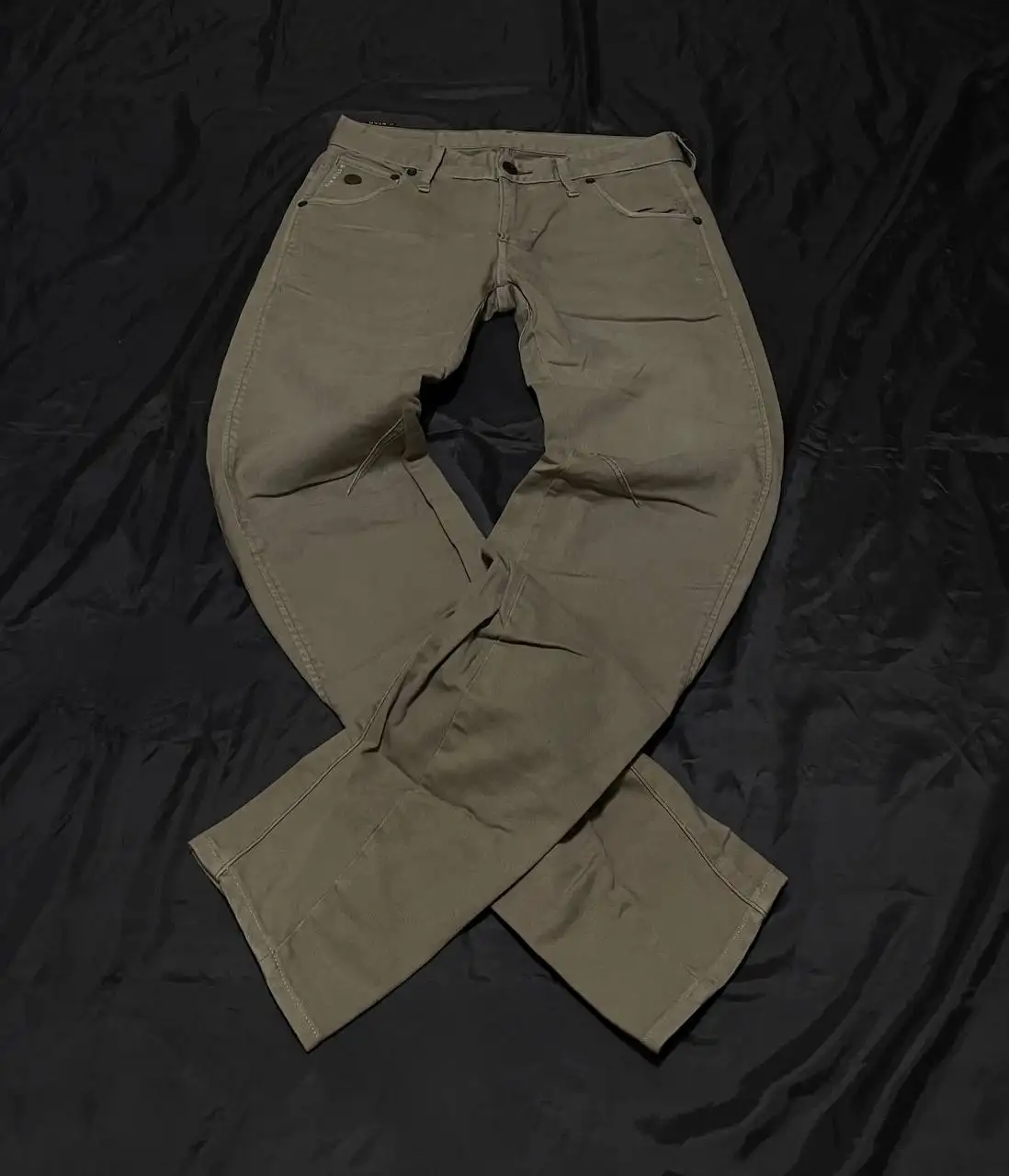 Брендовые вещи со скидкой - Одежда в Астрахань