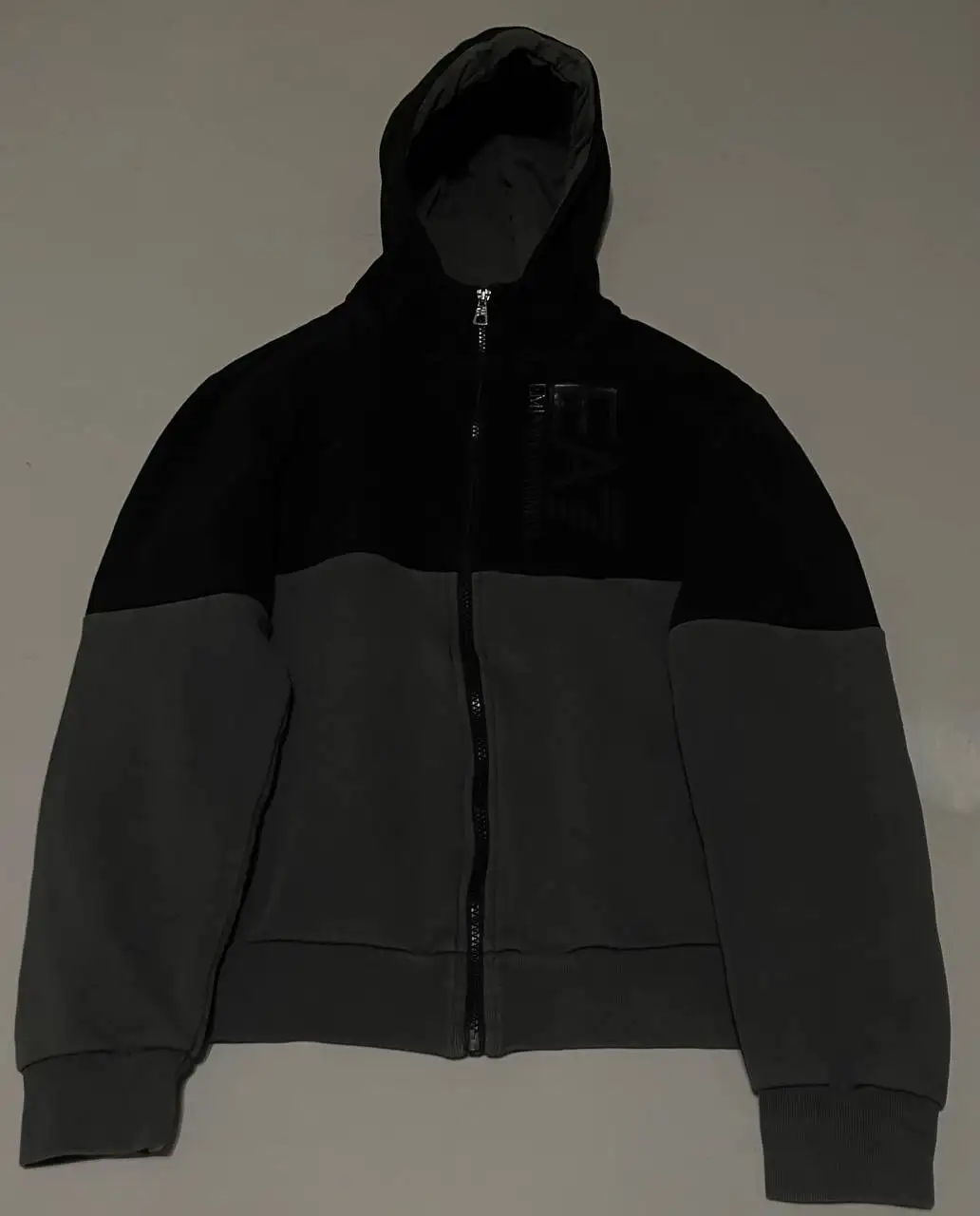 Брендовые вещи со скидкой - Одежда в Астрахань