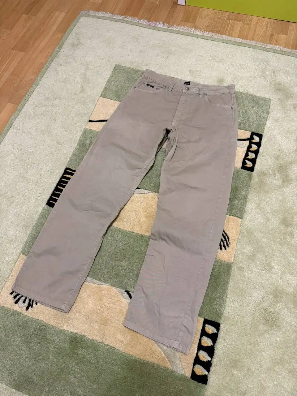 Джинсы Hugo Boss 34/32 - Джинсы (Одежда) в Астрахань