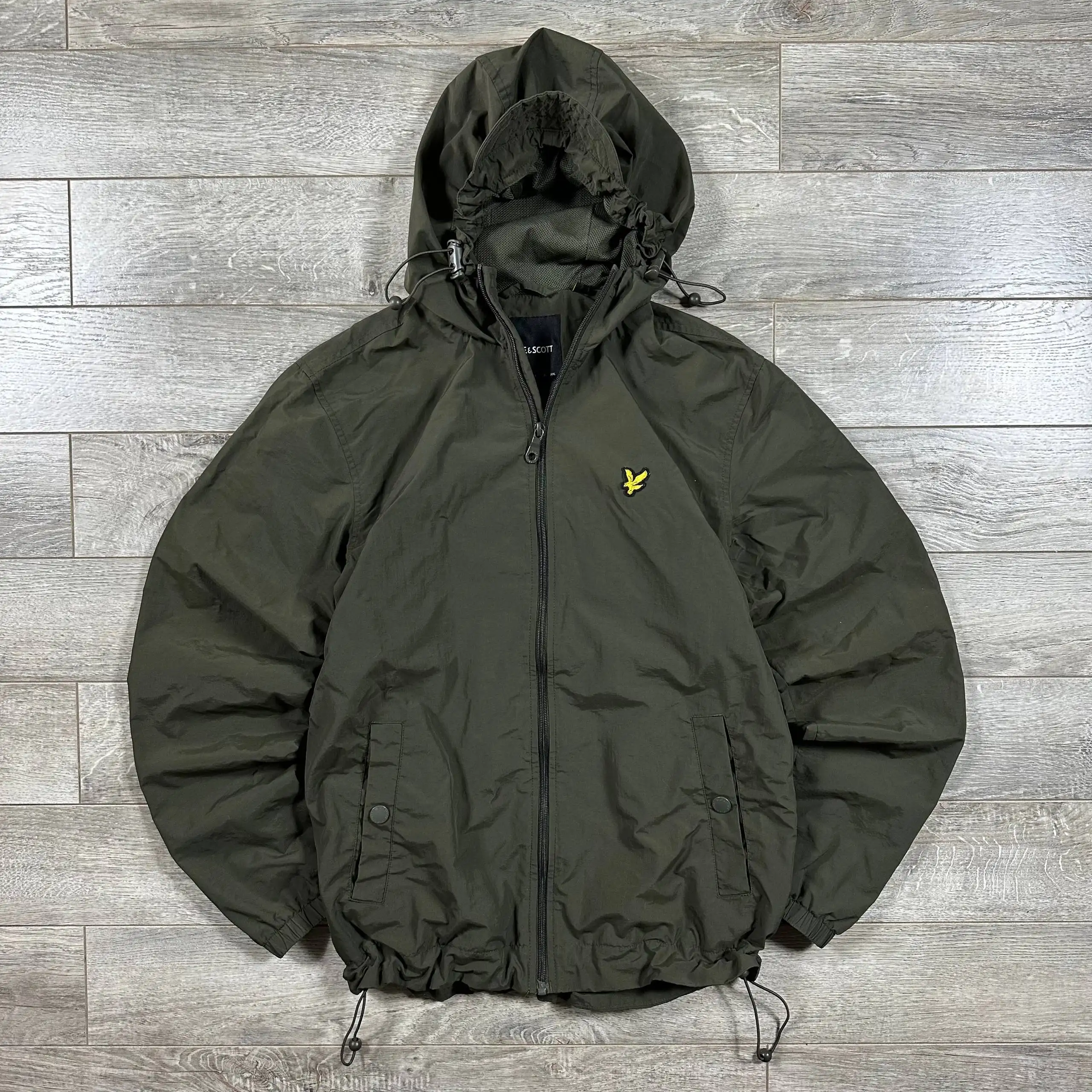 Ветровка Lyle&Scott размер S-M - Верхняя одежда (Одежда) в Астрахань