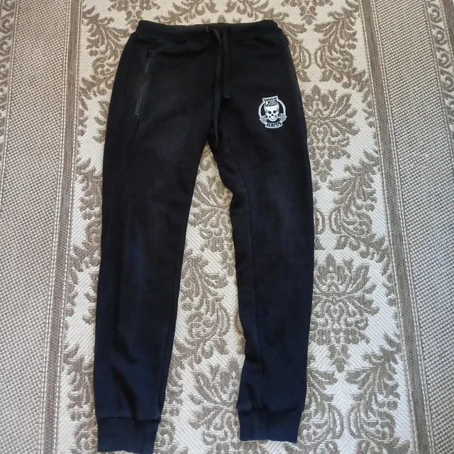 Штаны Своя культура с вышитым лого - Штаны в Астрахань