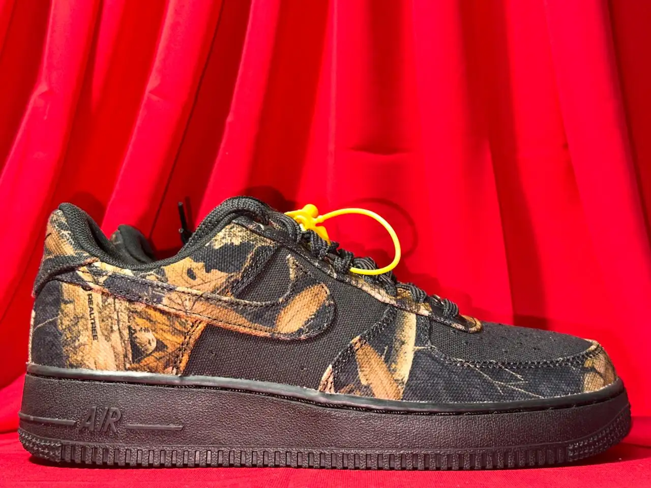 Кроссовки Nike Air Force 1 '07 Off Noir Multi Color - Обувь (Одежда) в Астрахань