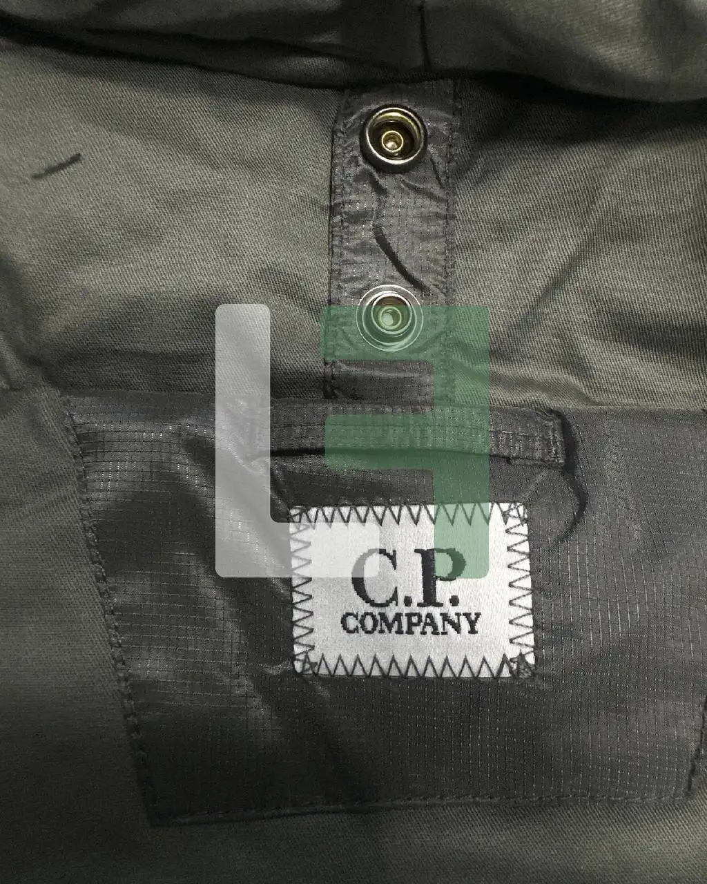 Проверка подлинности: фейки от ARCHIVE812 - Одежда (Барахолка) в Астрахань