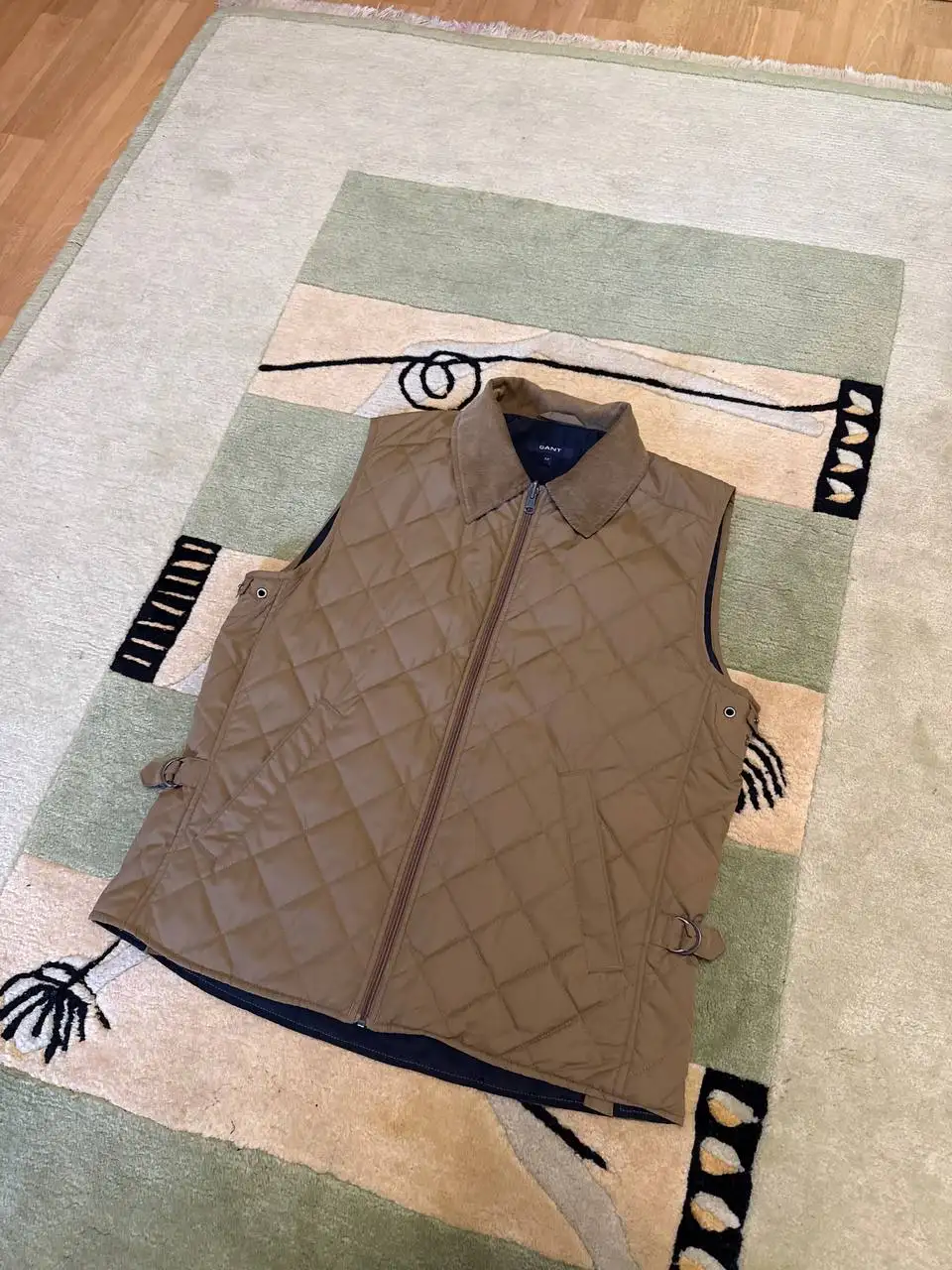 Жилет стеганый Gant - Верхняя одежда (Одежда) в Астрахань