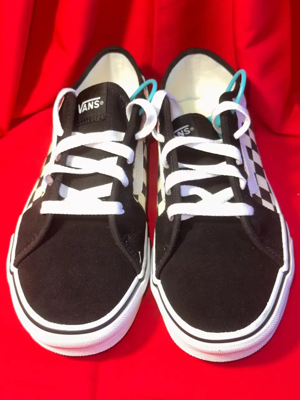 Продам новые кеды Vans Filmore Decon - Обувь (Одежда) в Астрахань
