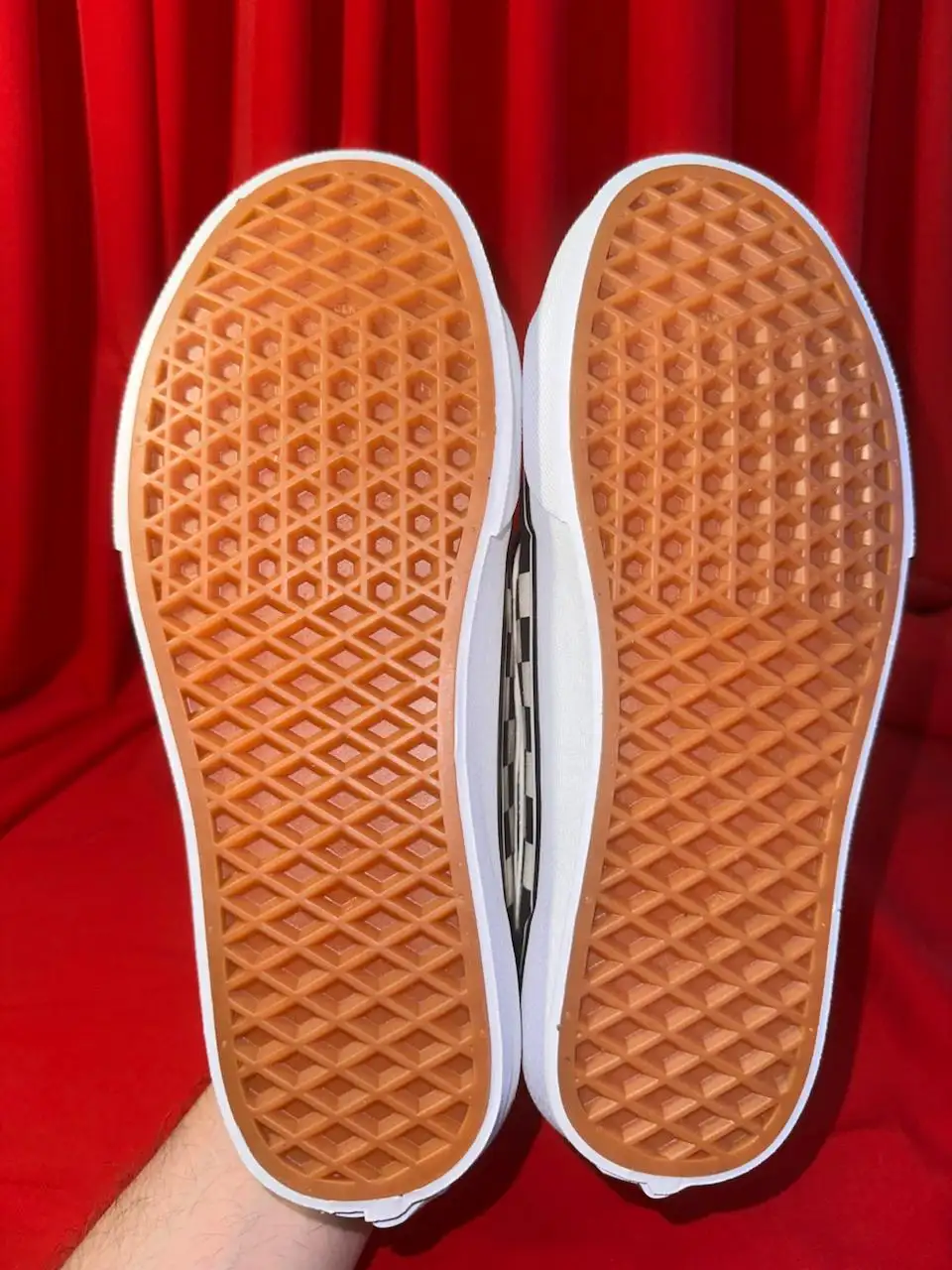 Продам новые кеды Vans Filmore Decon - Обувь (Одежда) в Астрахань