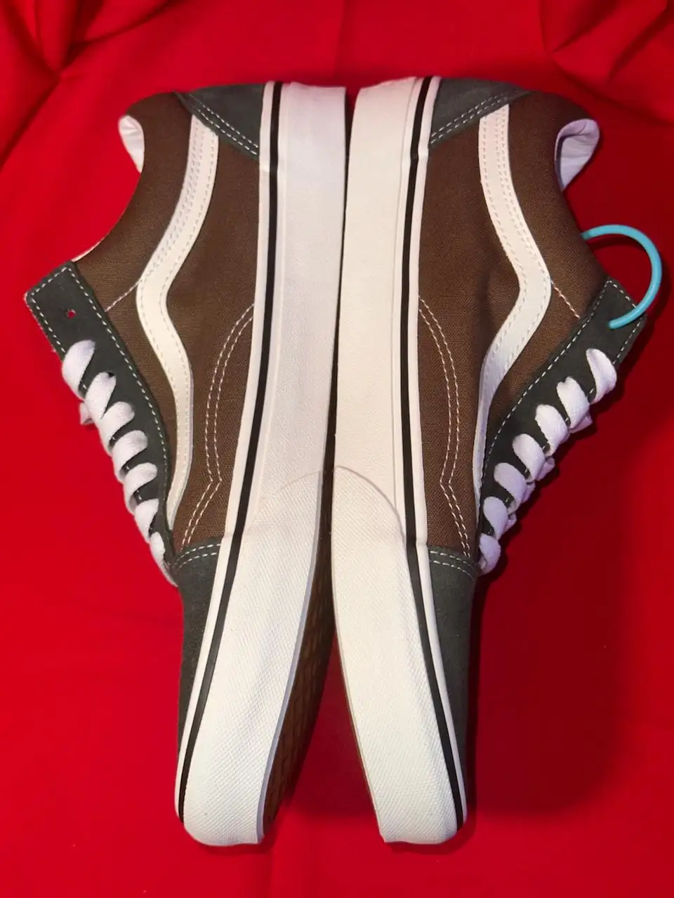 Кеды Vans Old Skool коричневые/серые/белые 42.5 EUR - Обувь (Одежда) в Астрахань