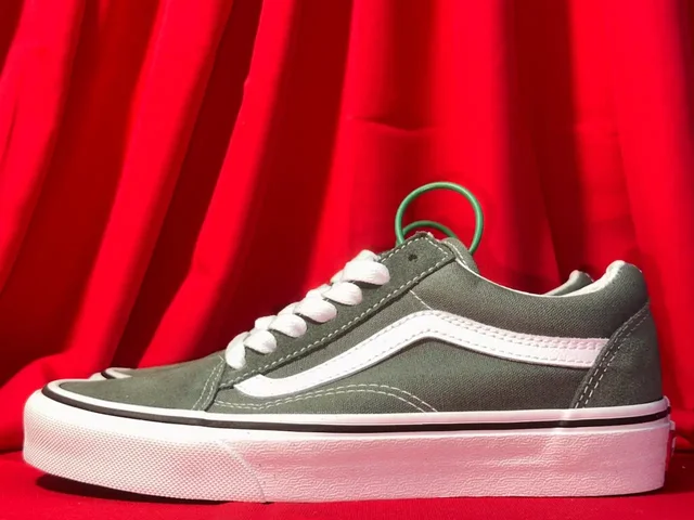 Кеды Vans Old Skool Color Theory Duck Green - Обувь мужская/женская в Астрахань