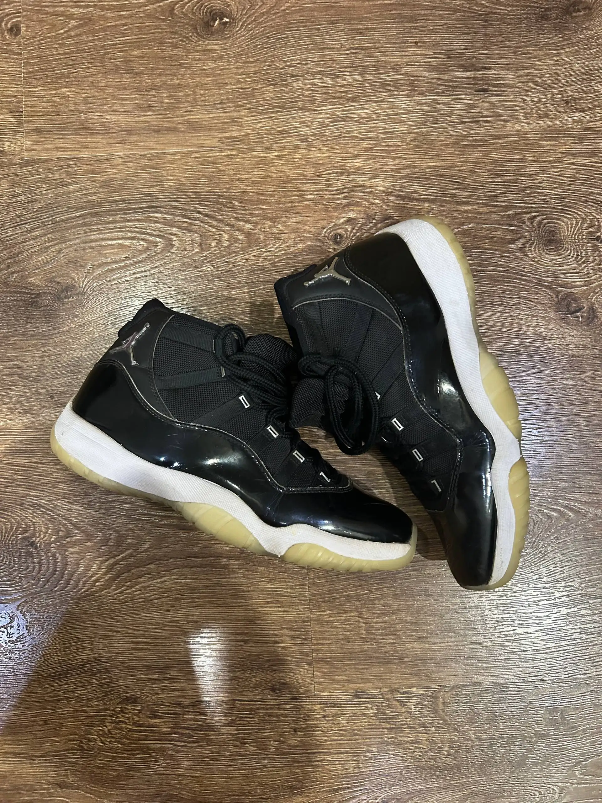 Кроссовки Jordan 11 - Обувь (Одежда) в Астрахань