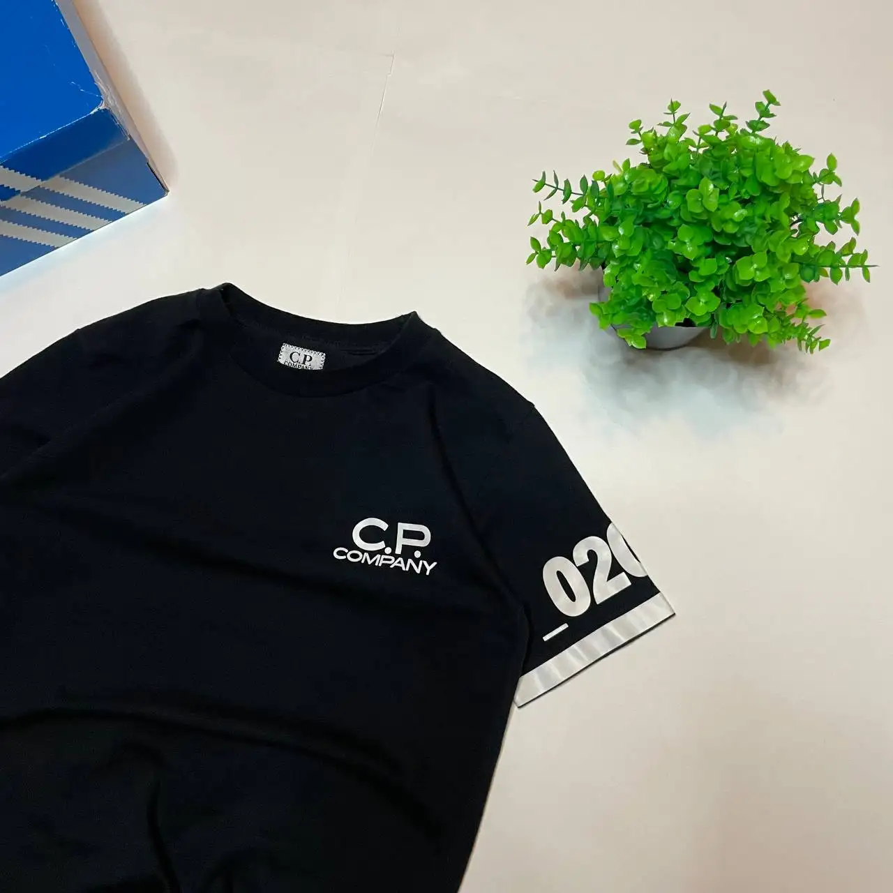 Футболка CP Company Оригинал Размер 40 XXS - Футболки (Одежда) в Астрахань