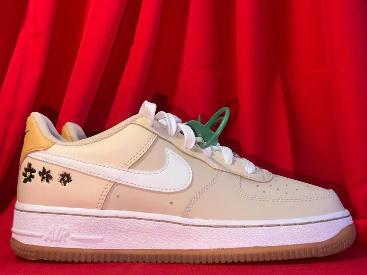Кроссовки Nike Air Force 1 Low GS - Обувь (Одежда) в Астрахань