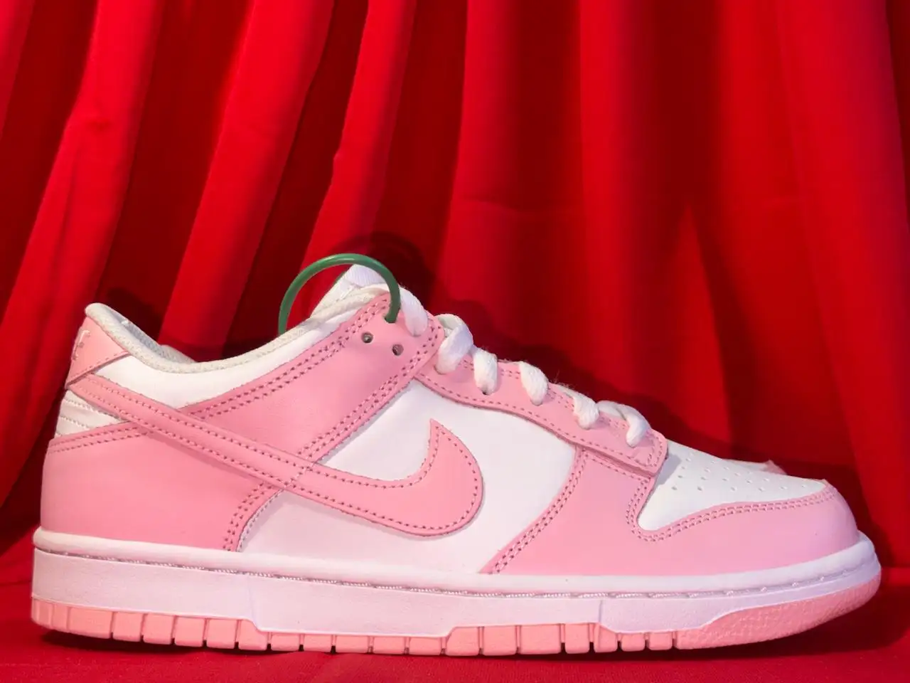 Кроссовки Nike Dunk Low White Med Soft Pink - Обувь (Одежда) в Астрахань