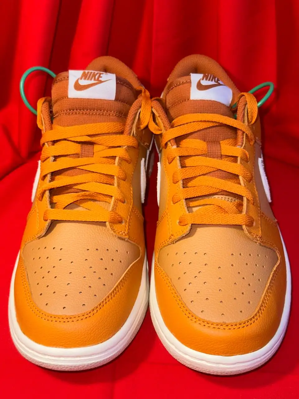 Кроссовки Nike Dunk Low Retro Se Monarch - Обувь (Одежда) в Астрахань