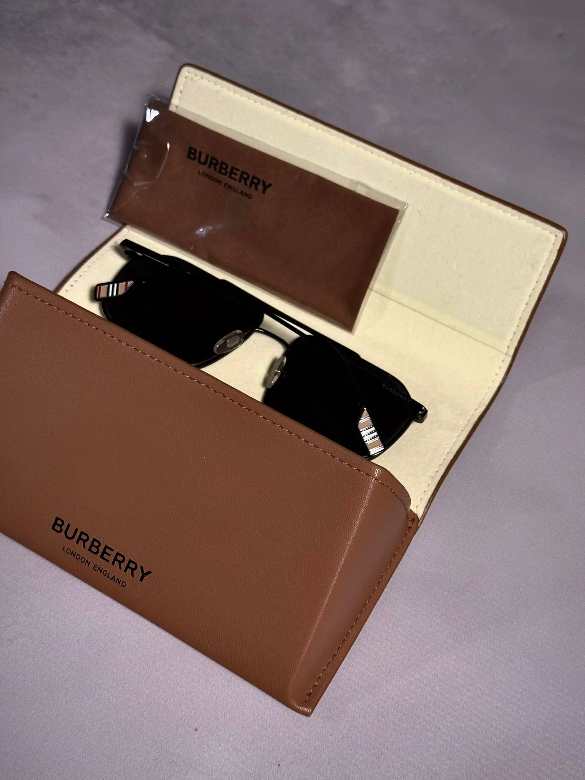 Очки Burberry - Аксессуары (Одежда) в Санкт-Петербург