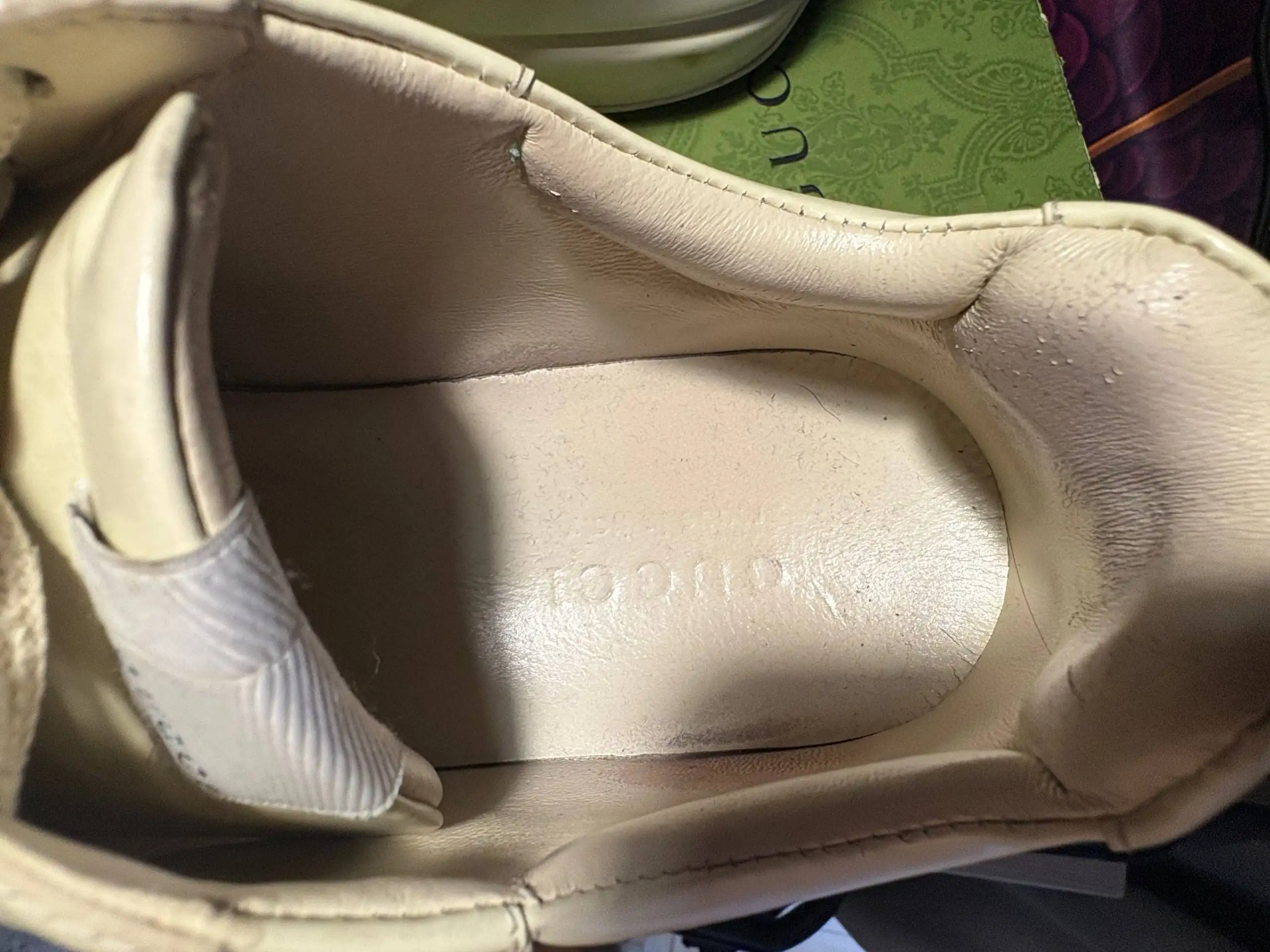 Продам Gucci Rhyton и Gucci Ace 42.5 размера - Обувь (Одежда) в Астрахань