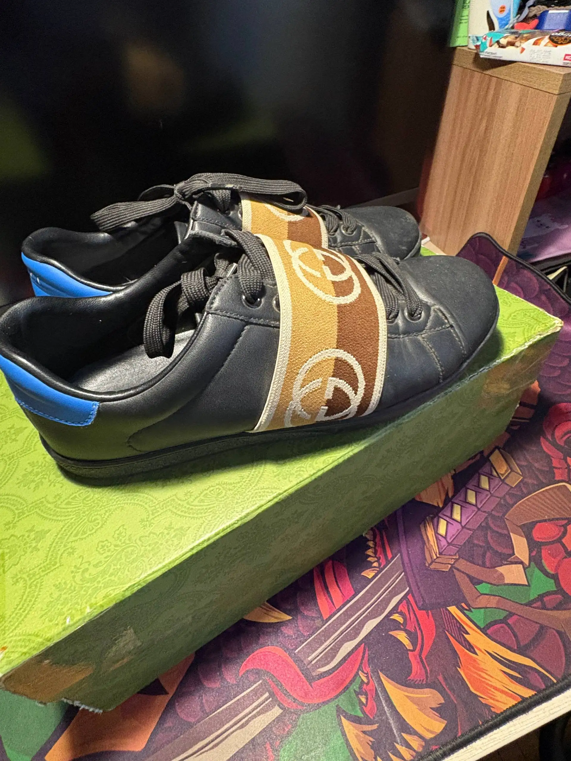 Продам Gucci Rhyton и Gucci Ace 42.5 размера - Обувь (Одежда) в Астрахань