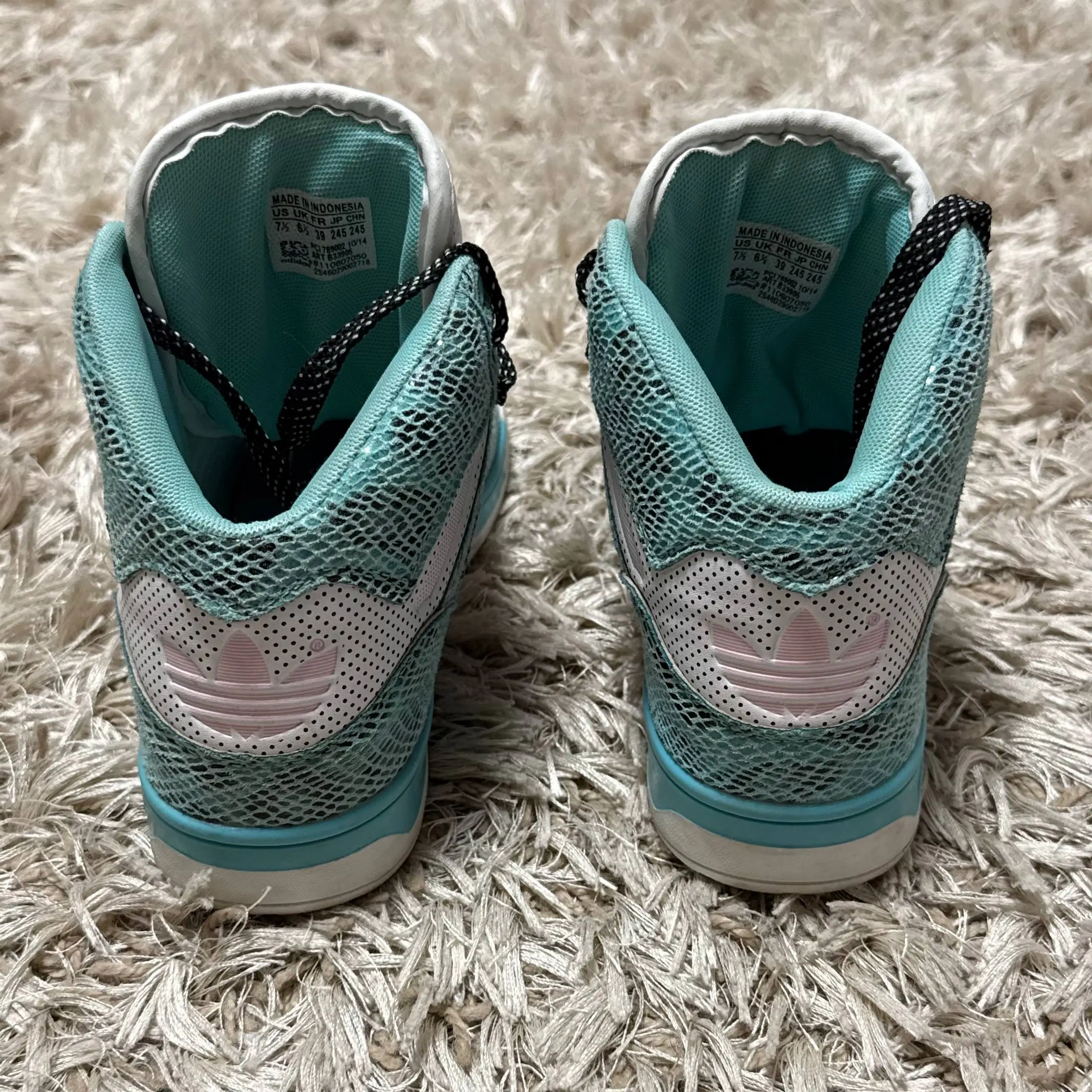 Кроссовки Adidas Jeremy Scott - Обувь (Одежда) в Астрахань