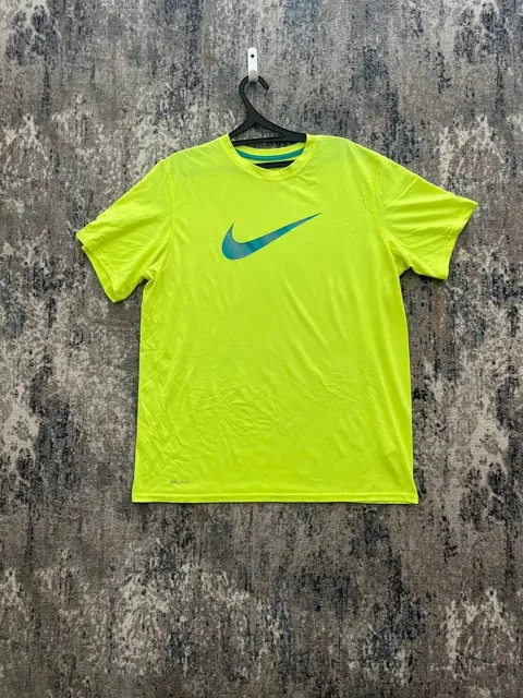 Продажа футболок Nike - частное объявление в Астрахань