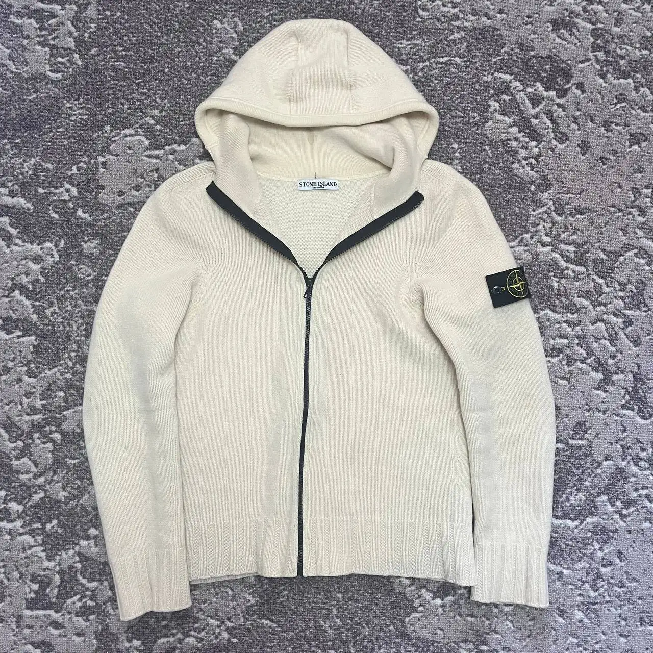 Брендовые вещи - Stone Island, Gucci, LV и др. - Брендовая одежда (Одежда) в Астрахань