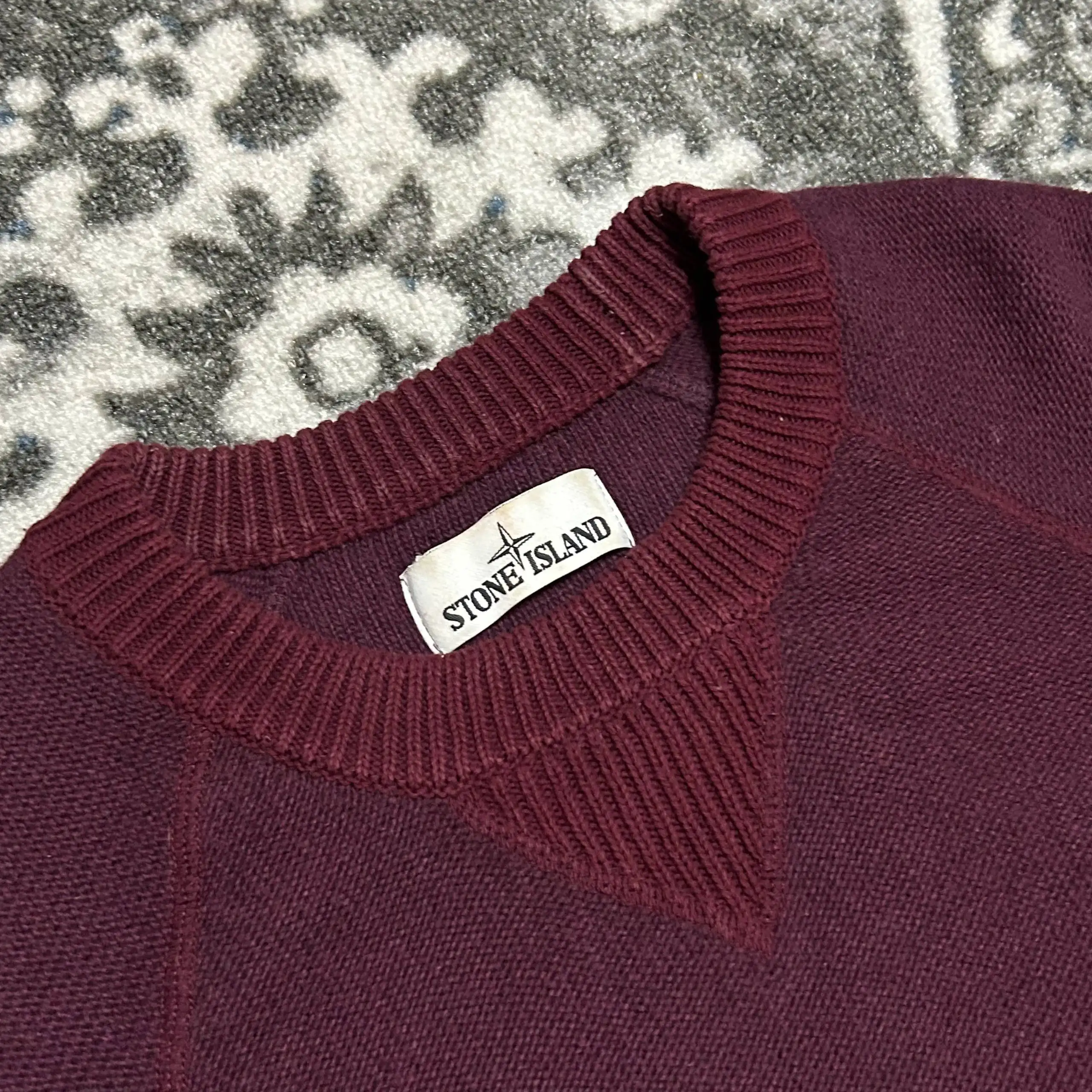 Свитер Stone Island оригинал S-M - Верхняя одежда (Одежда) в Астрахань