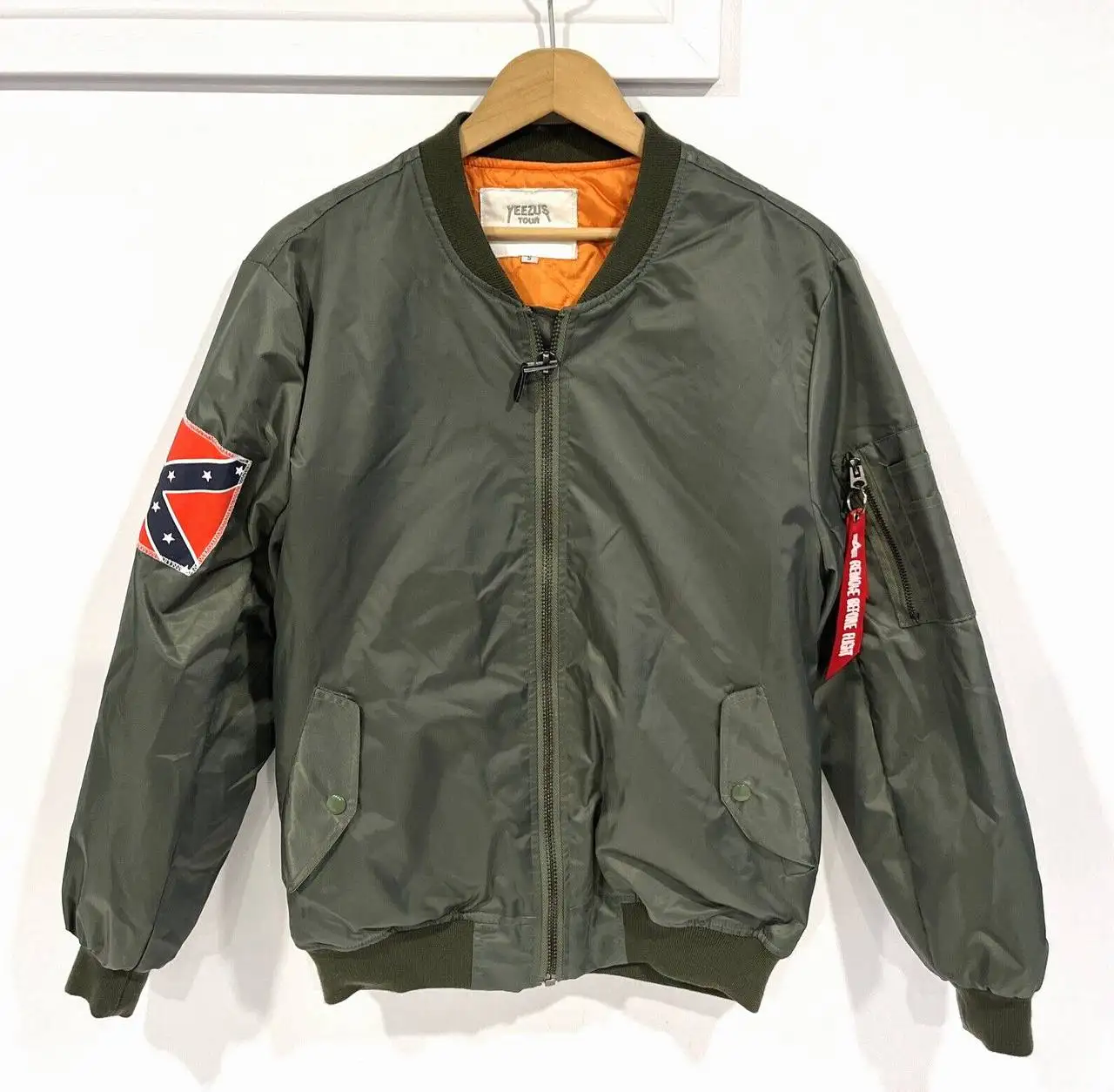 Yeezus Tour 2013 Kanye West bomber - Верхняя одежда (Одежда) в Астрахань