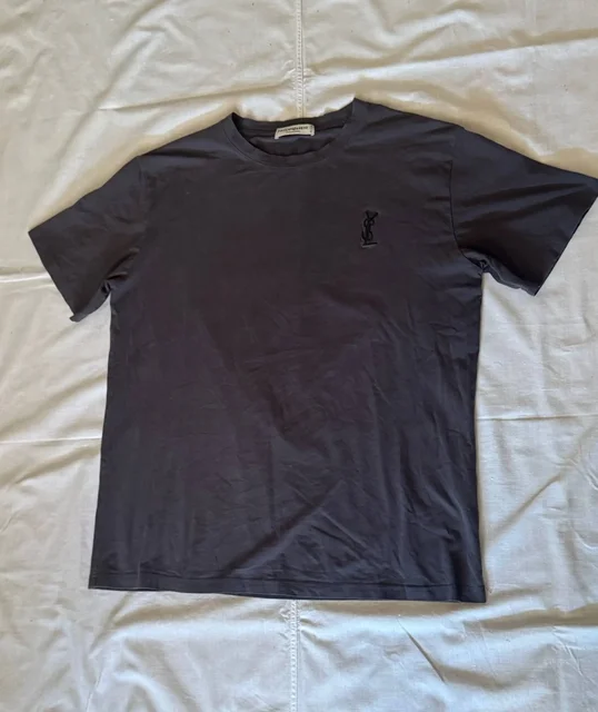 Футболка Yves Saint Laurent Size M - частное объявление в Астрахань