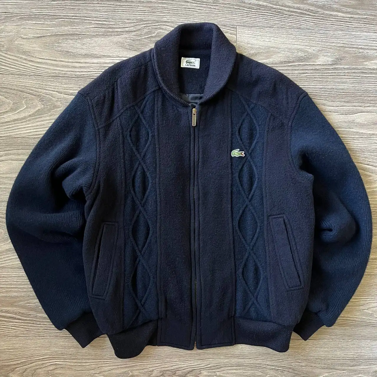 Винтажный бомбер Lacoste M/L - Куртки и пальто (Одежда) в Астрахань