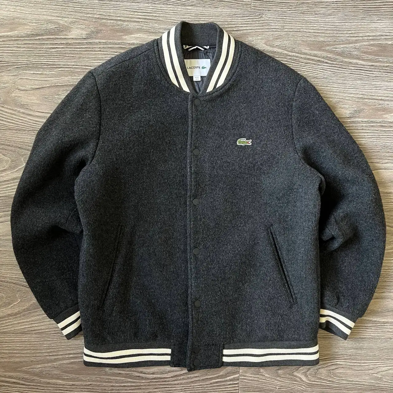 Бомбер Lacoste - Верхняя одежда (Одежда) в Неизвестно