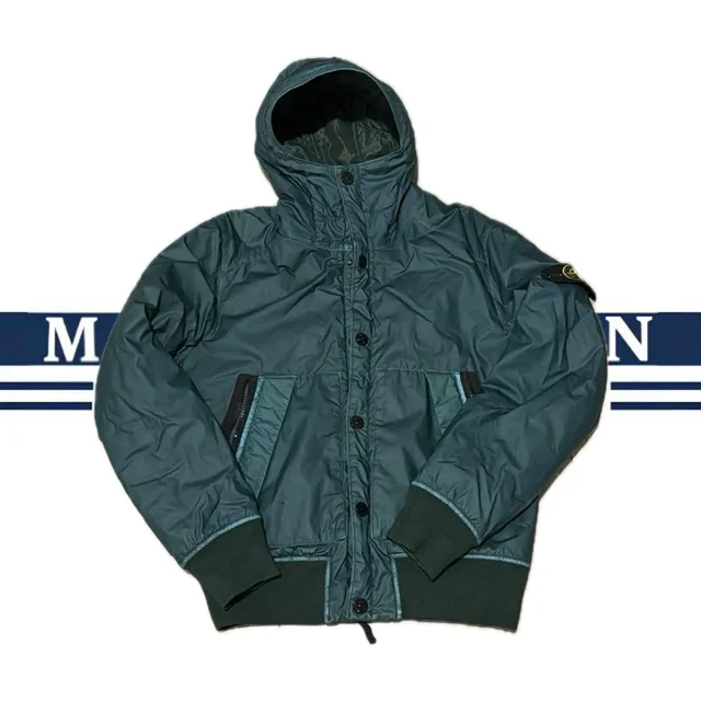 Продажа одежды CP Company, Stone Island, Moncler и других брендов - Кроссовки в Астрахань
