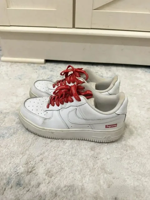 Форсы Supreme 38.5 - Кежуальная одежда в Астрахань