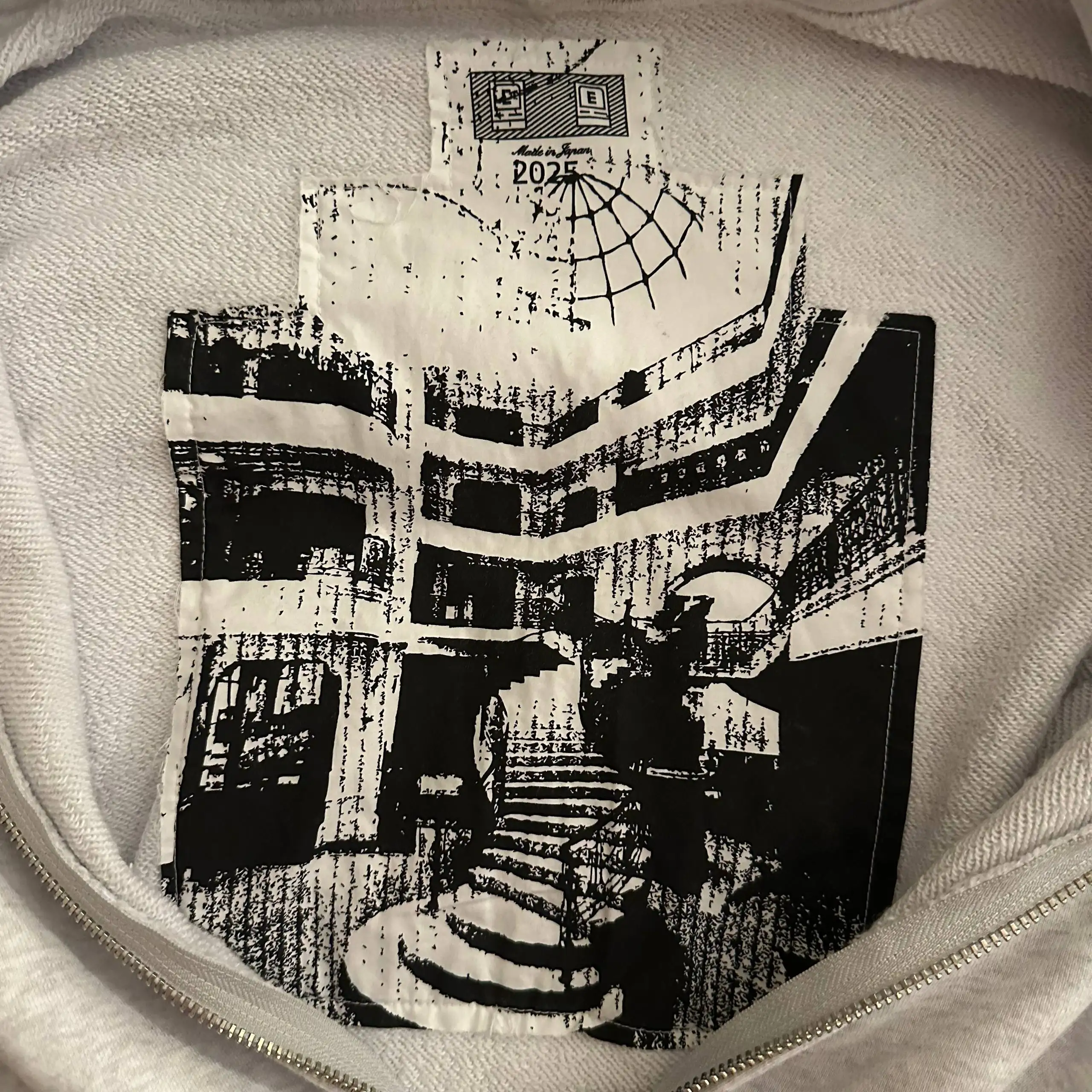 Cav Empt Zip Hoodie 2025 SS (L) - Верхняя одежда (Одежда) в Астрахань