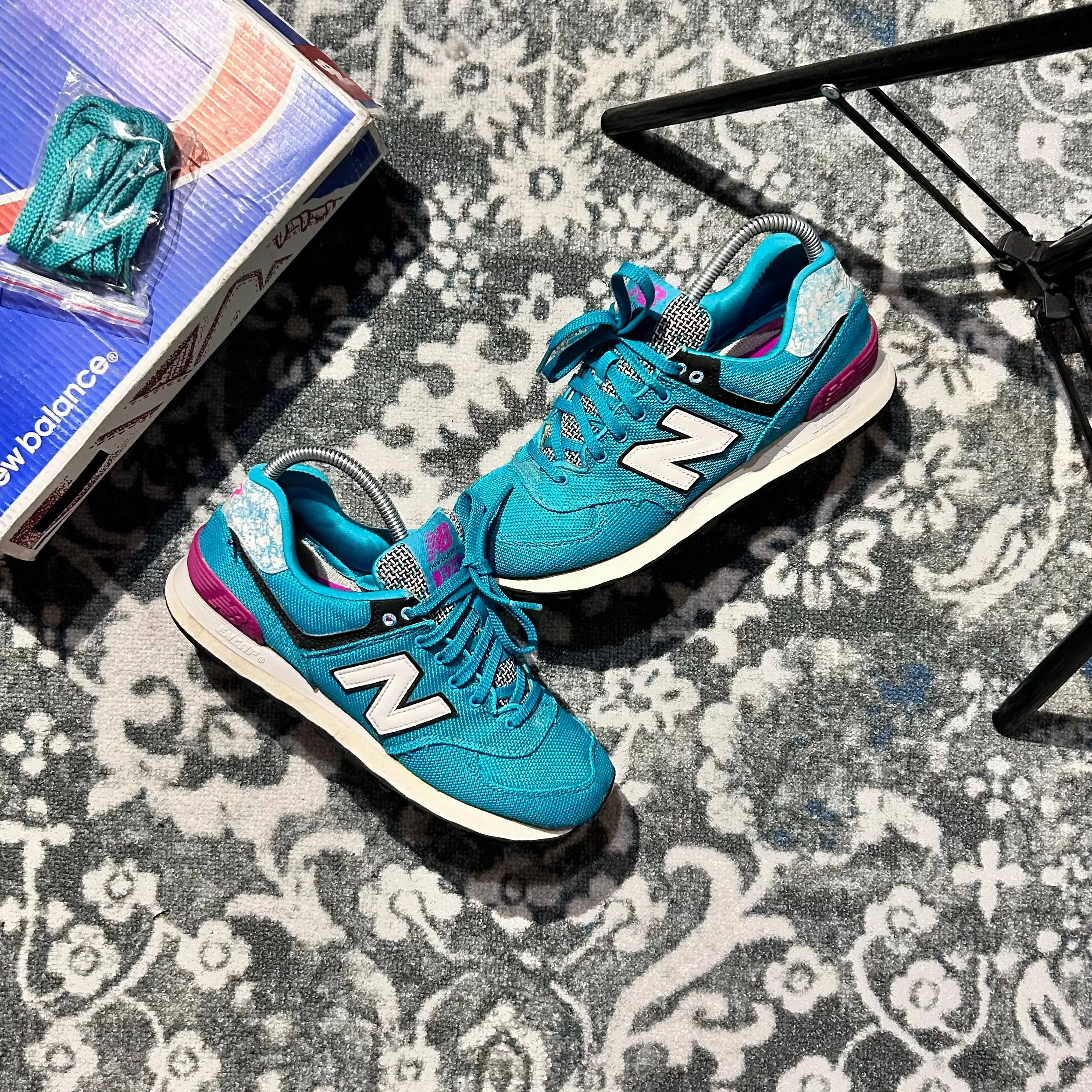 Кроссовки New Balance 574 - Обувь (Одежда) в Астрахань