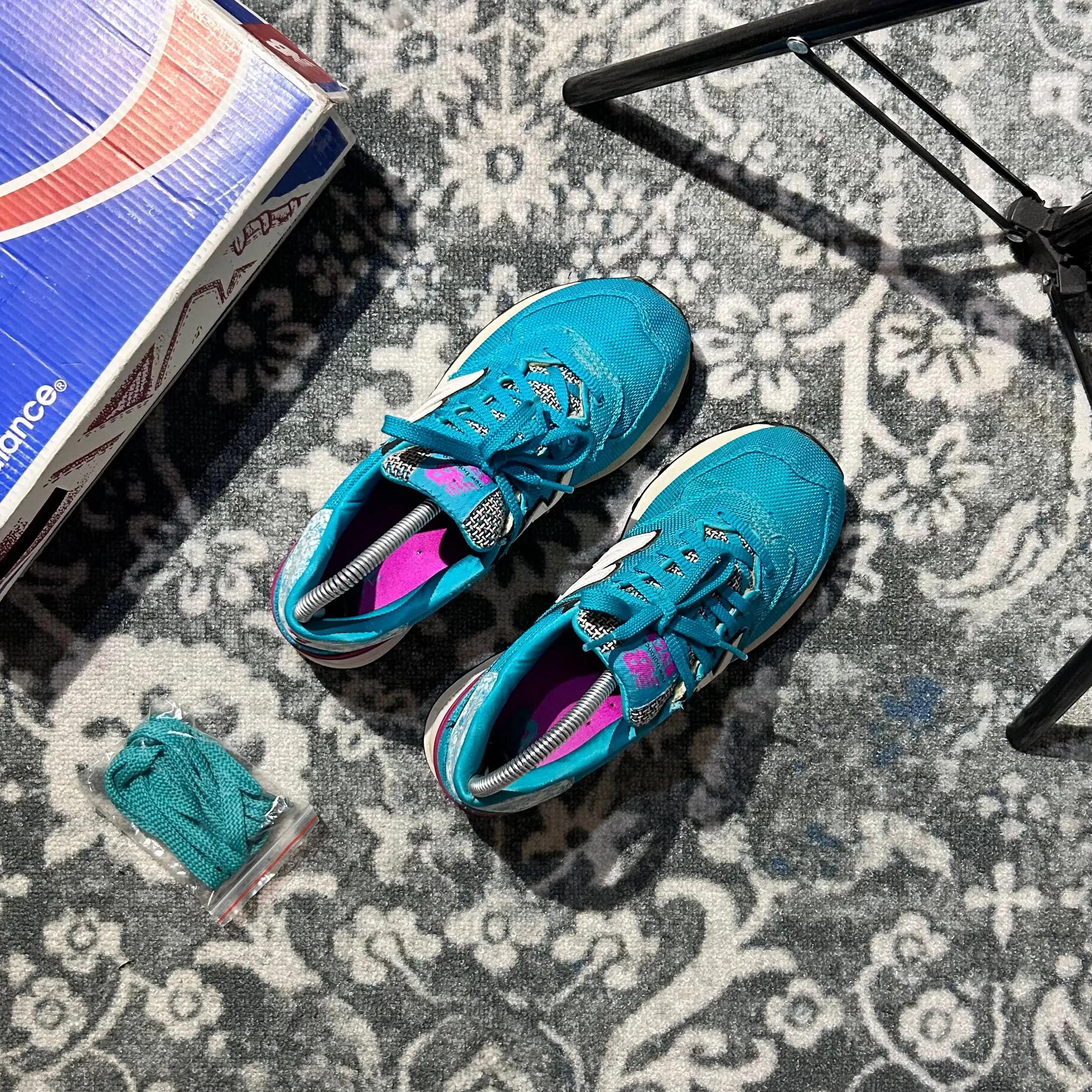 Кроссовки New Balance 574 - Обувь (Одежда) в Астрахань