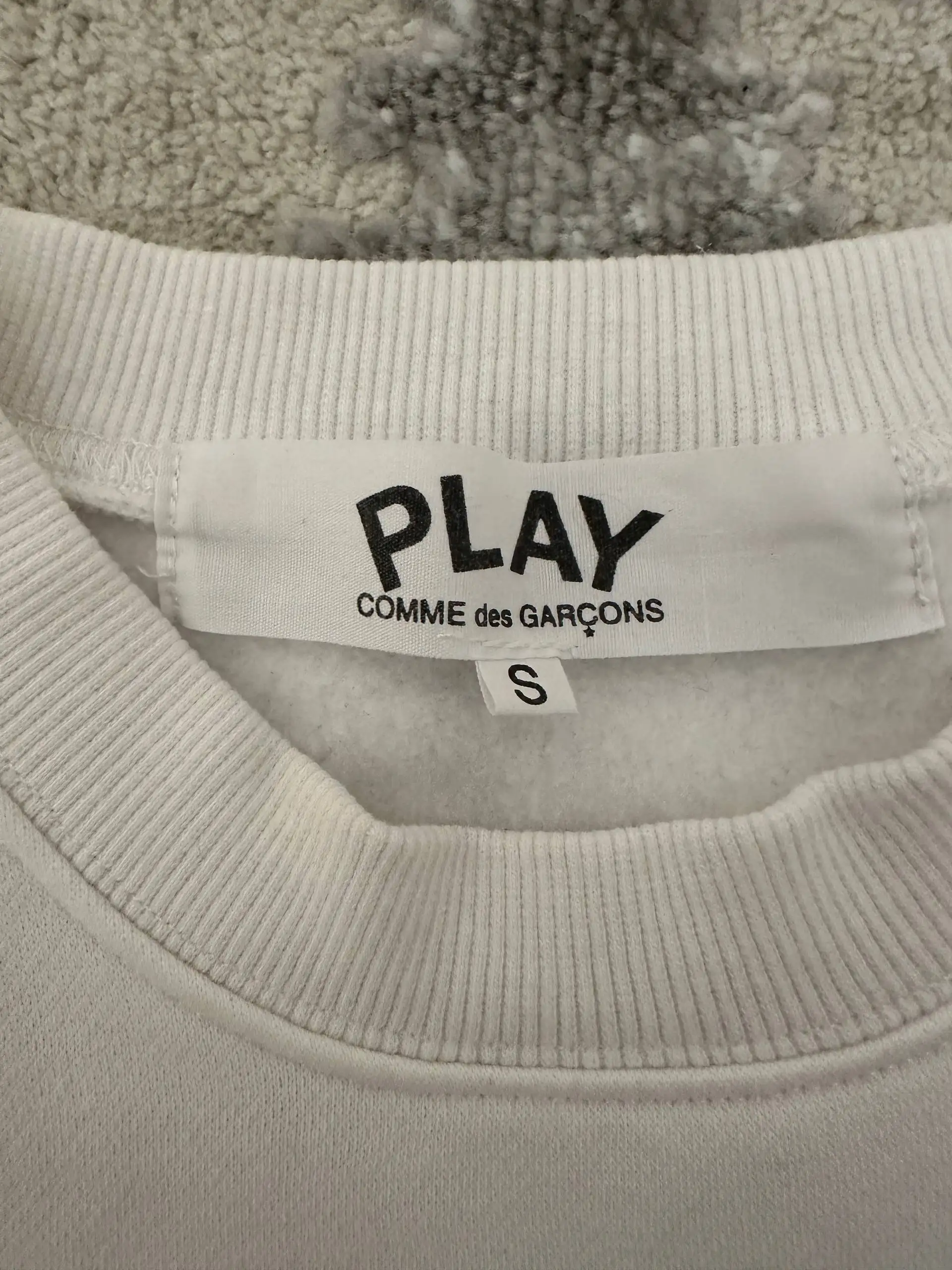 Свитшот Comme des Garcons CDG оригинал - Верхняя одежда (Одежда) в Астрахань