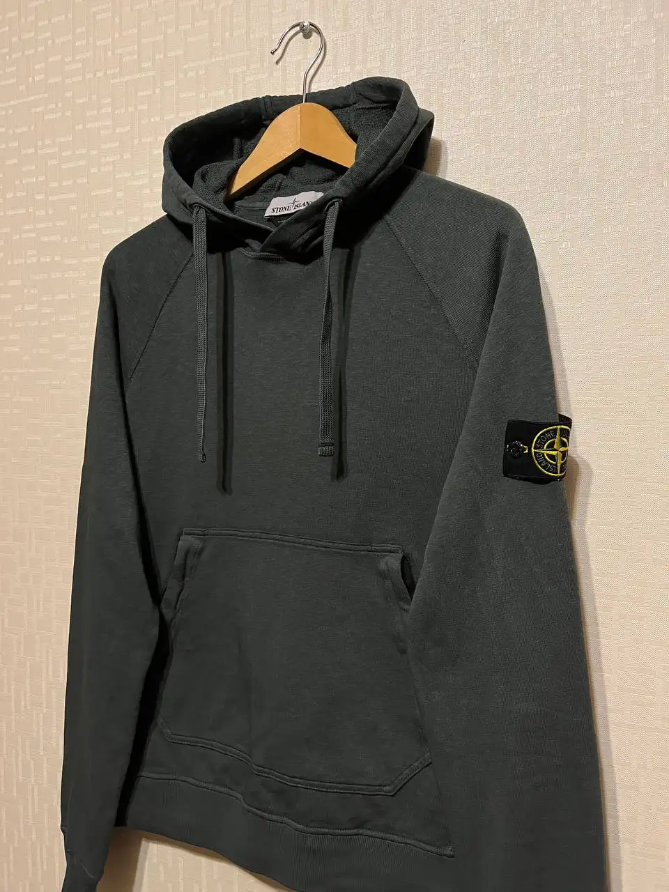 Stone Island Hoodie - Верхняя одежда (Одежда) в Астрахань