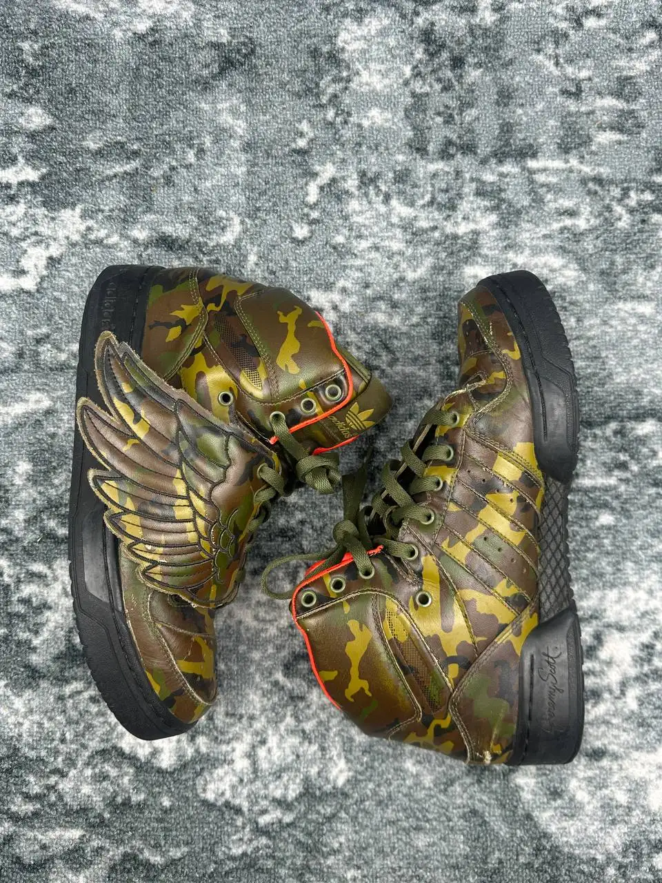 Adidas Jeremy Scott Wings Camo - 42 EUR - Обувь (Одежда) в Астрахань