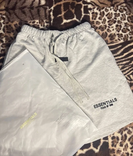Шорты Essentials Fear of God - Коляски в Санкт-Петербург